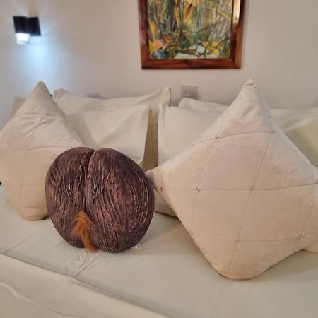 The Drake Seaside Apartment Beau Vallon  Exteriér fotografie